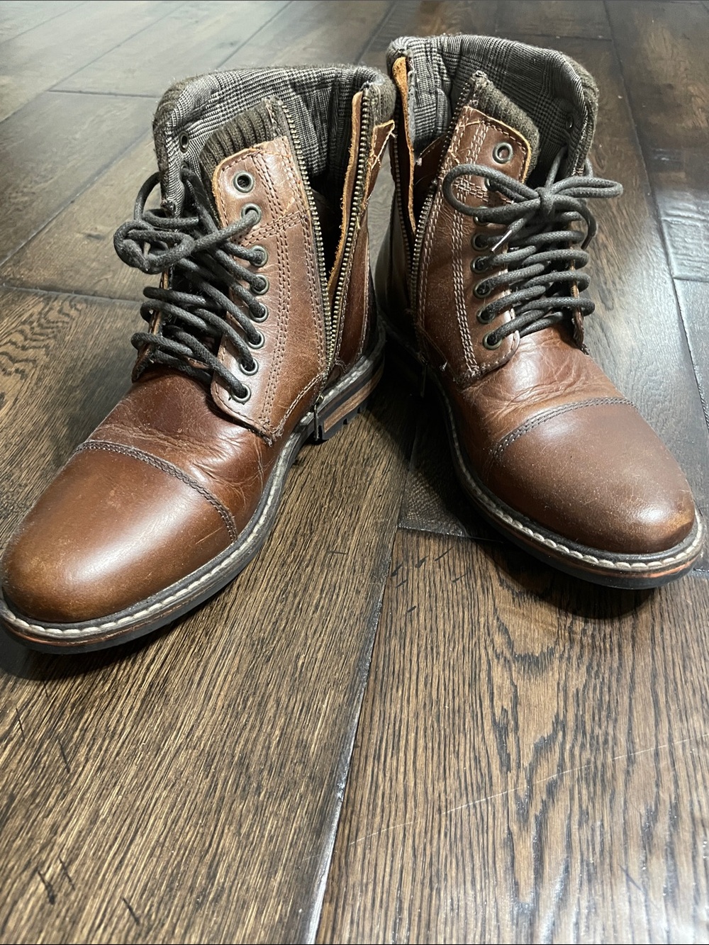 Men’s Crevo leather ankle zip boot size 9